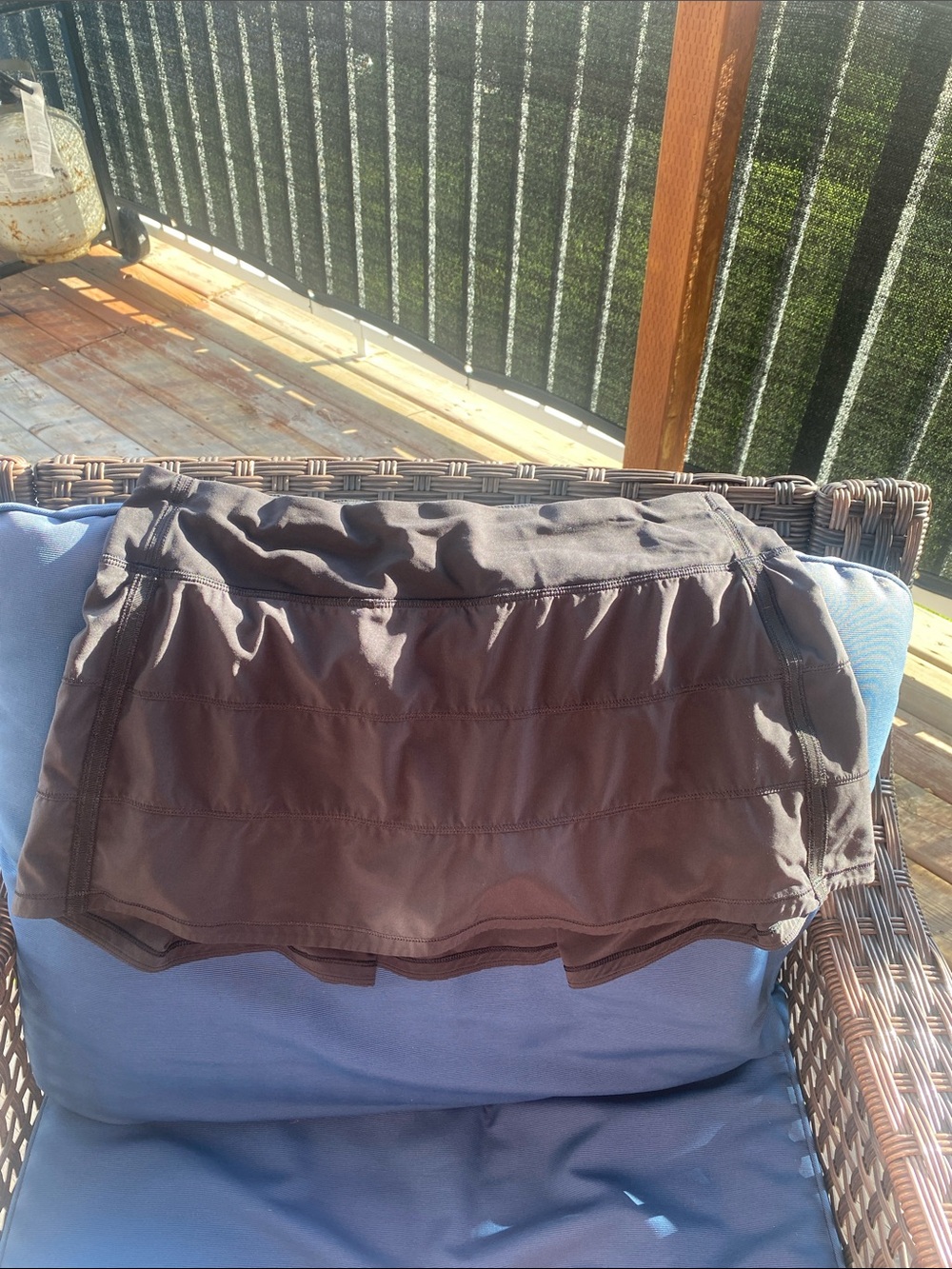 Lululemon size 10 black skirt